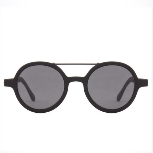 Komono Accessories - KOMONO Vivien Glossy Black Sunglasses NEW round